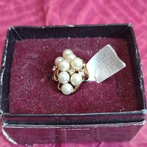Elegant Pearl Cluster Ring Size 7